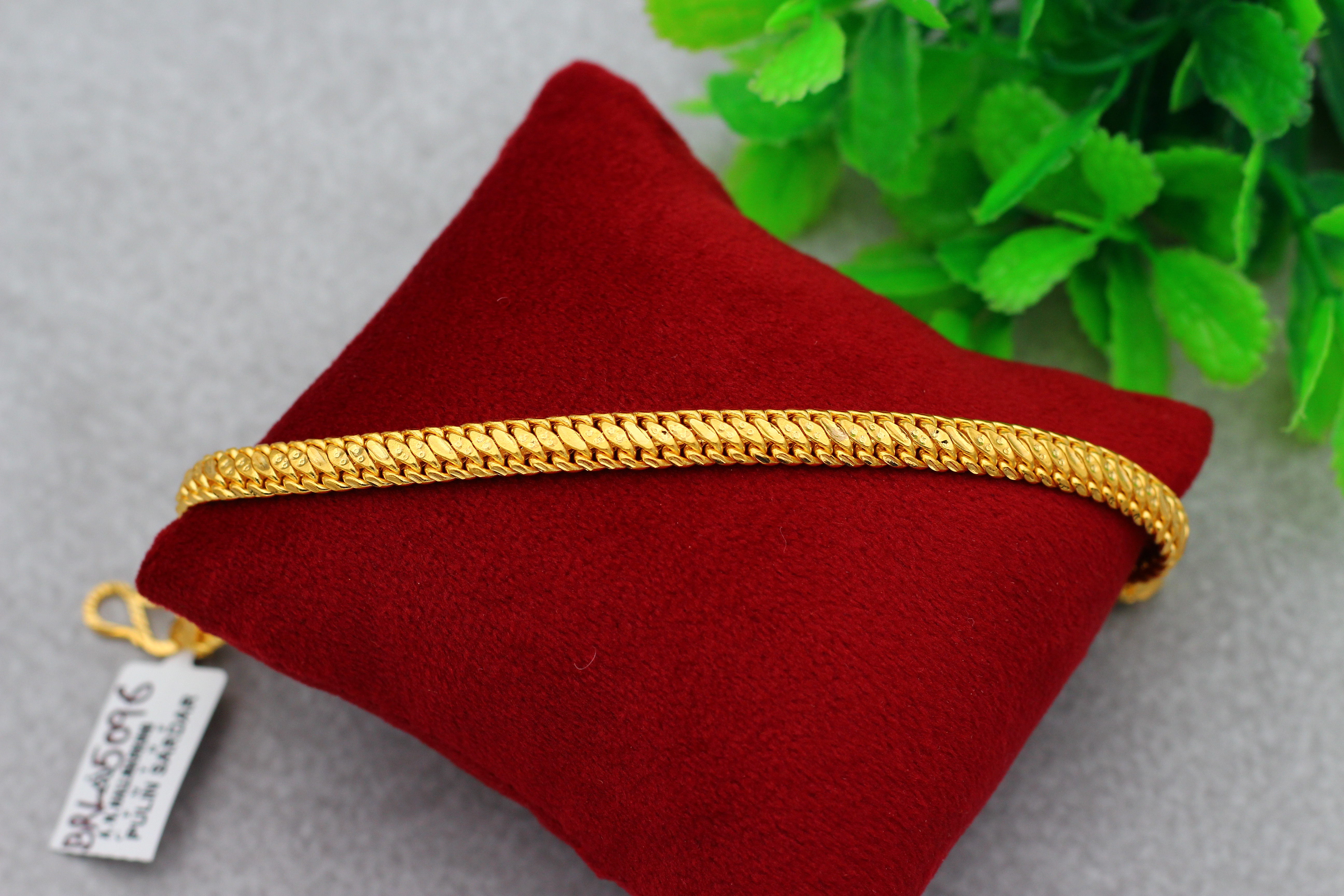 BRACELET (GOLD BRACELET)