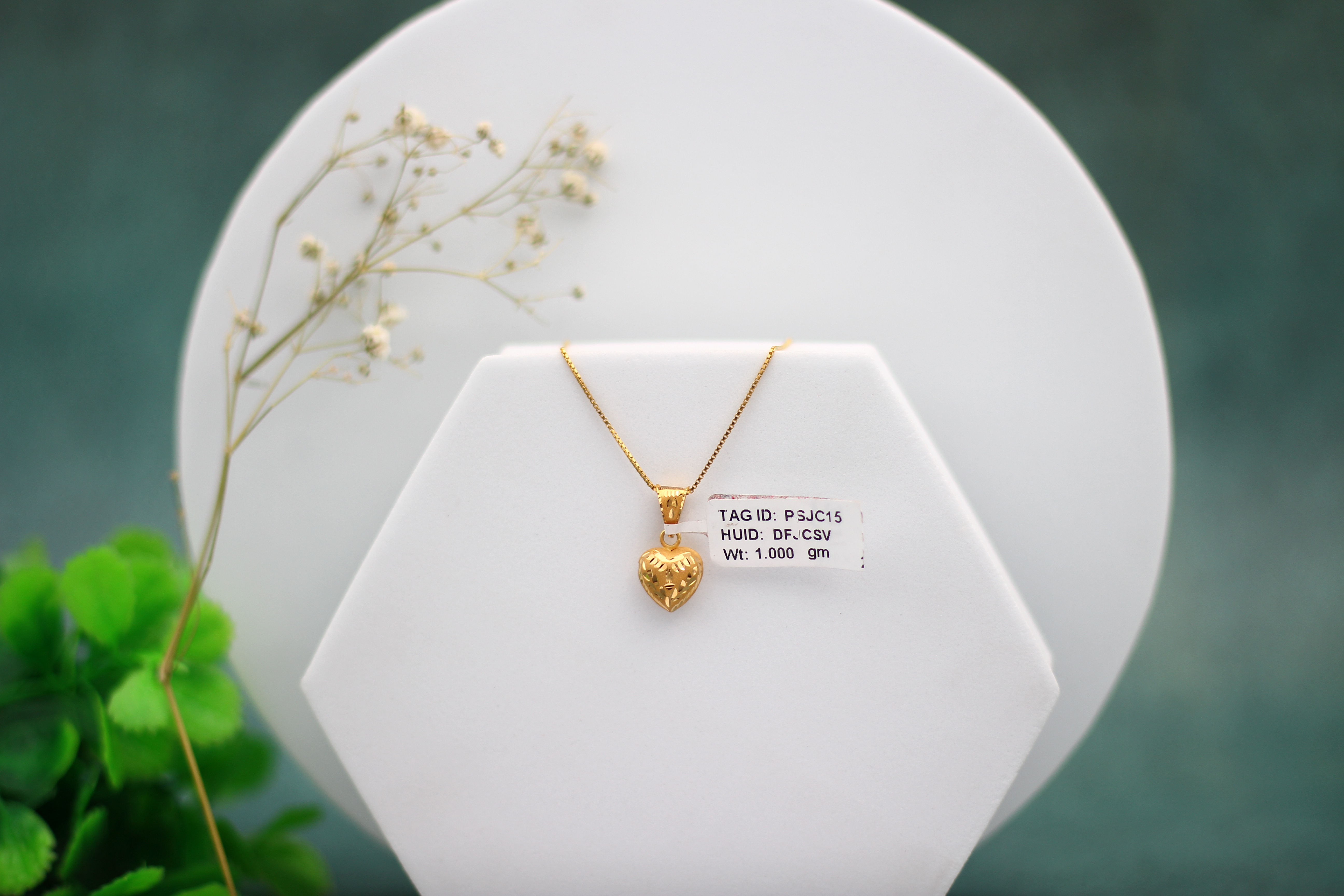 LOCKET (GOLD LOCKET)