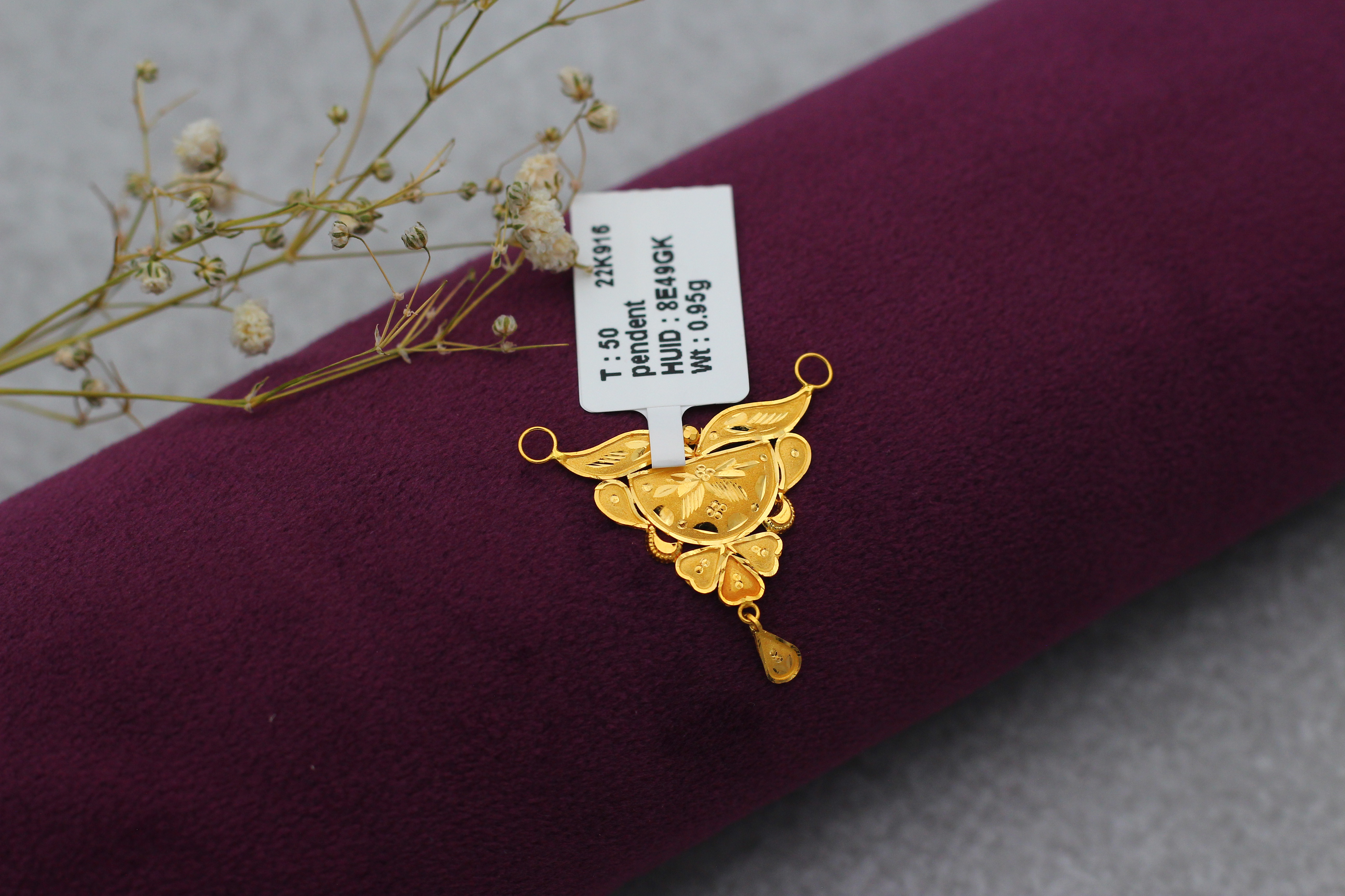 PENDANT (GOLD PENDANT)