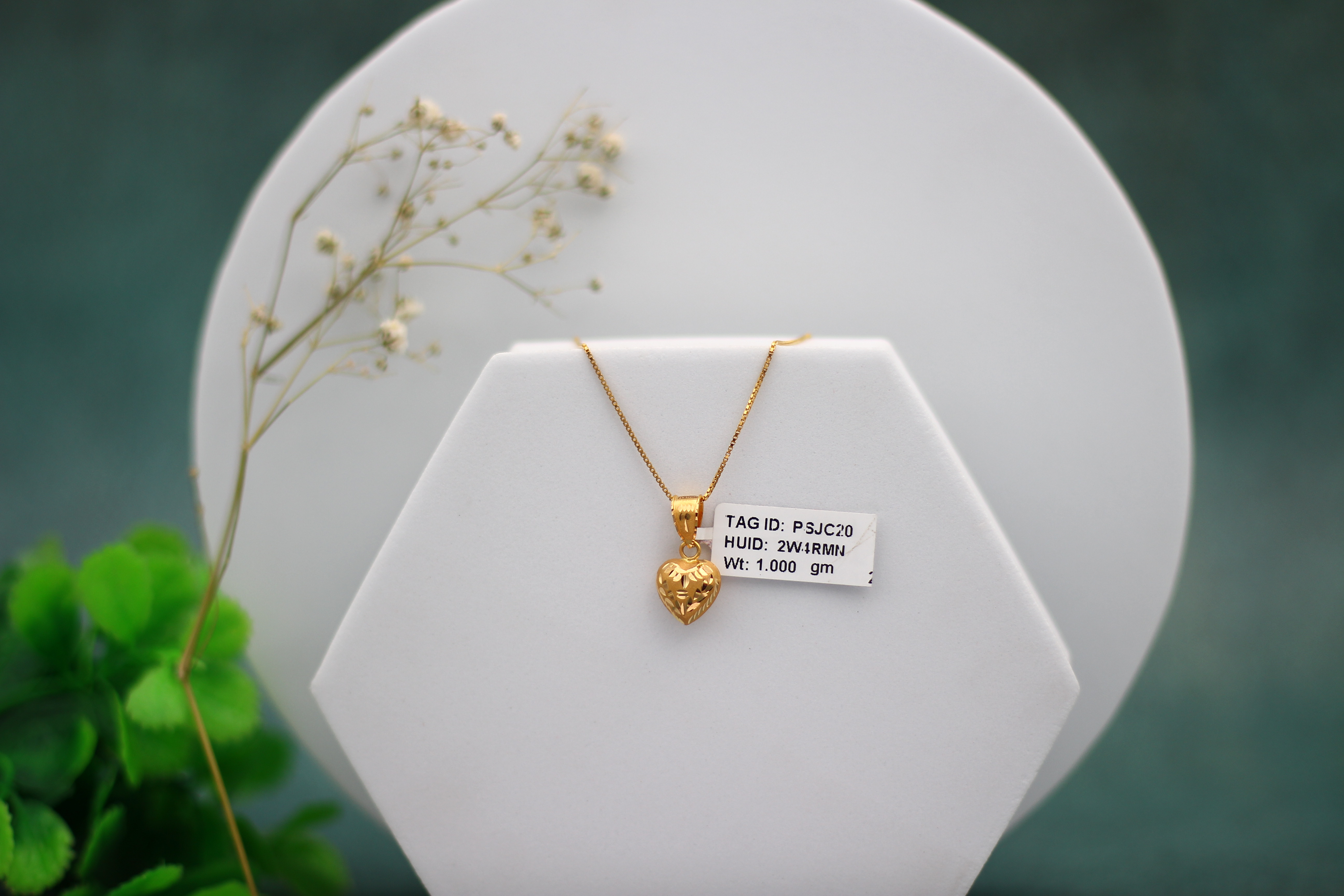 LOCKET (GOLD LOCKET)