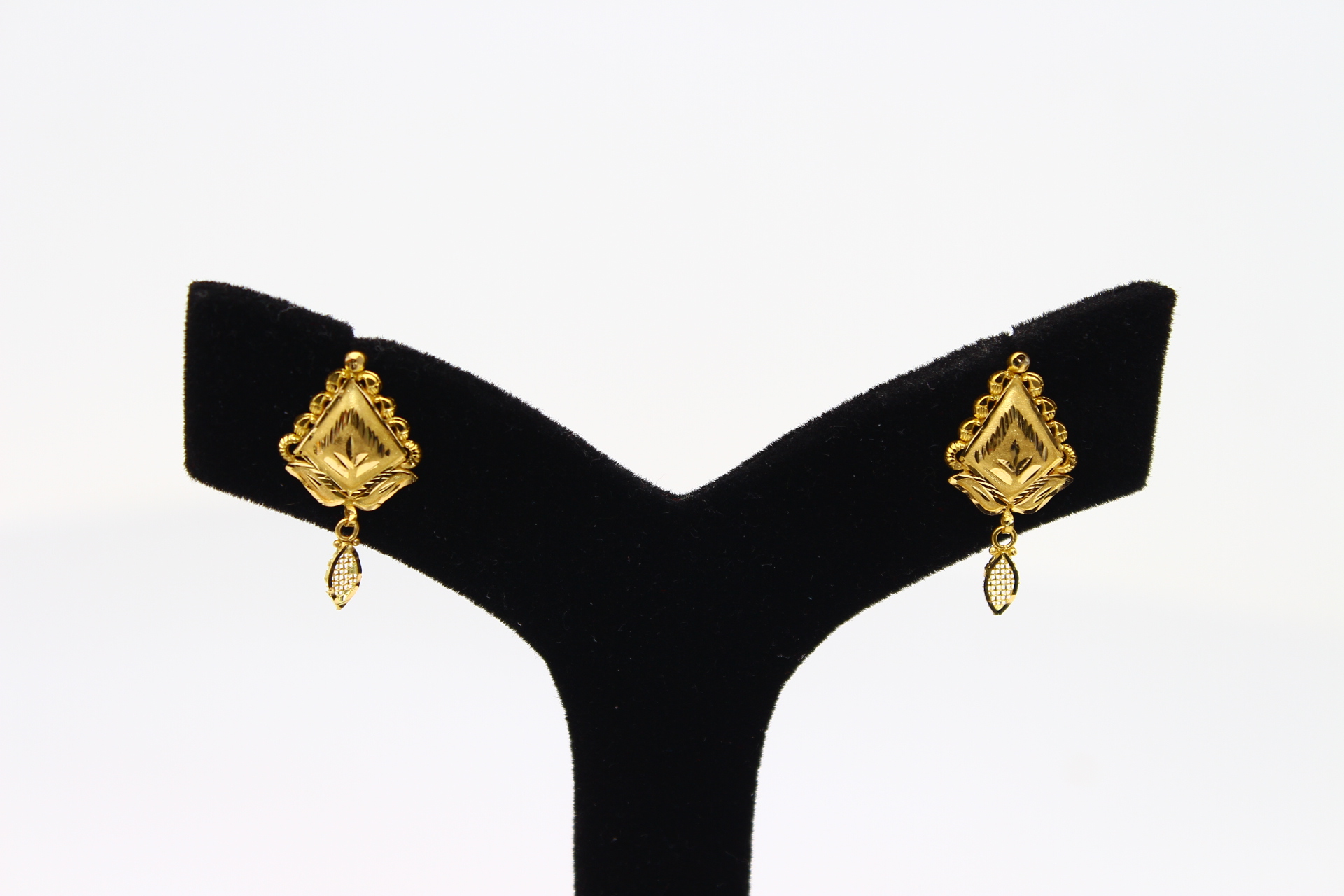 FANCY TOPS