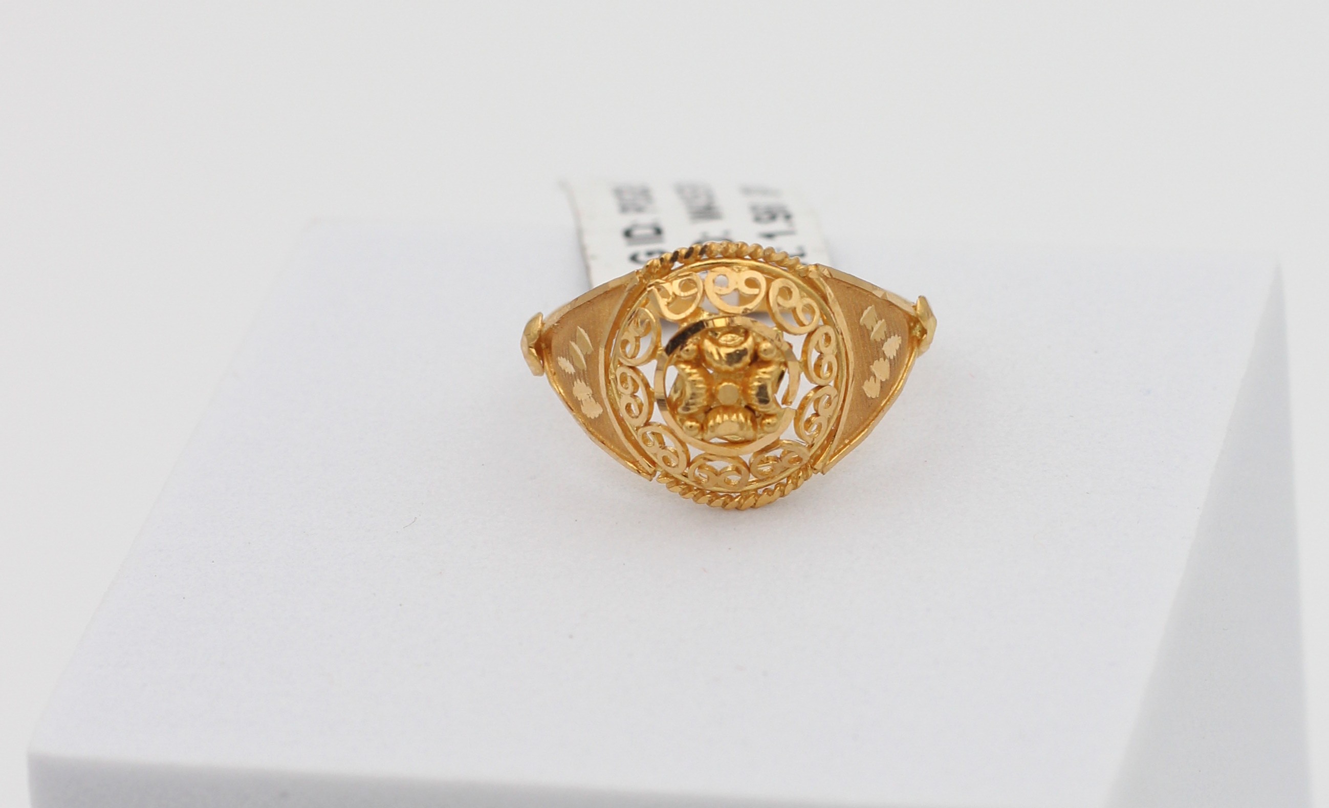 LADIES RING