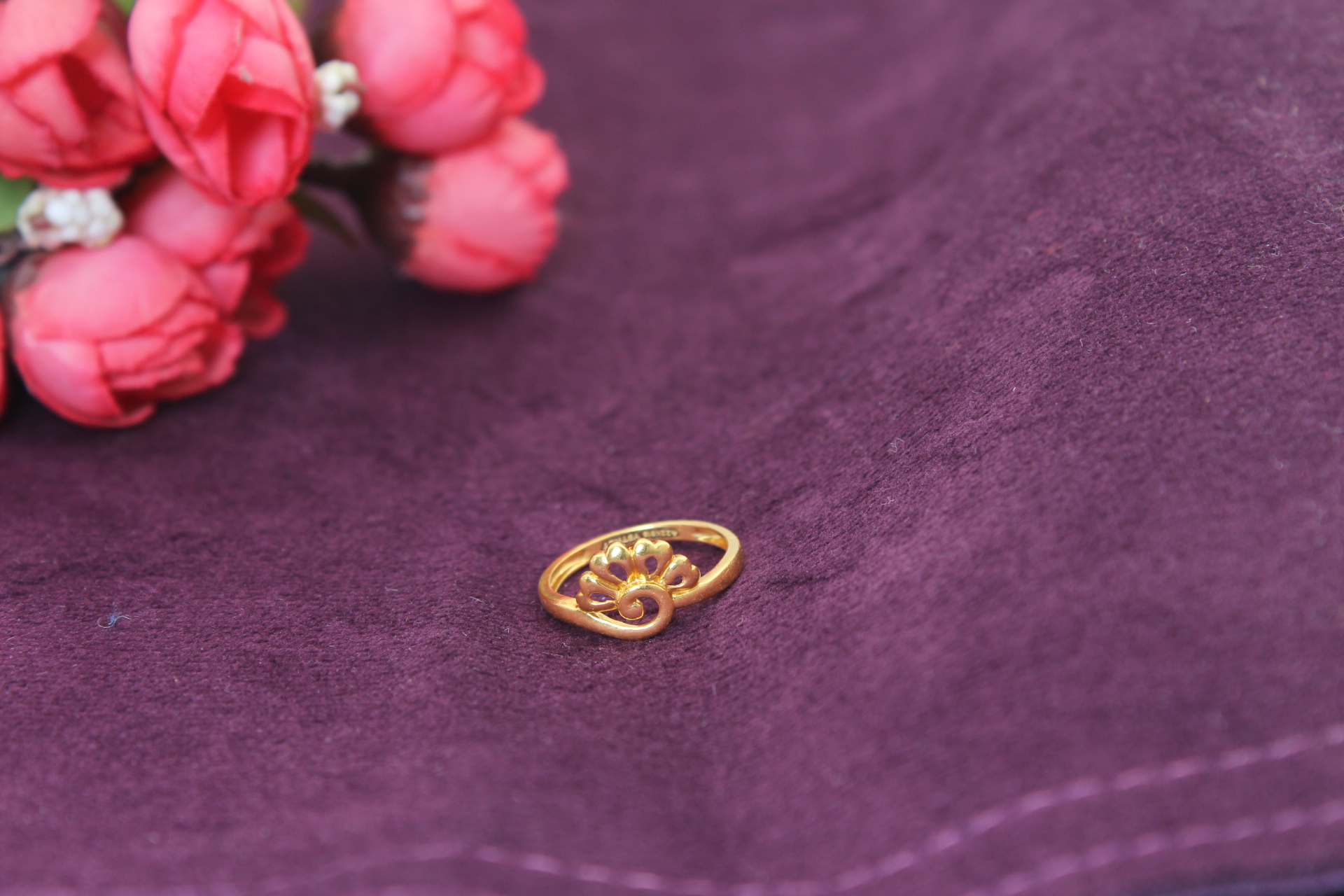 LADIES RING