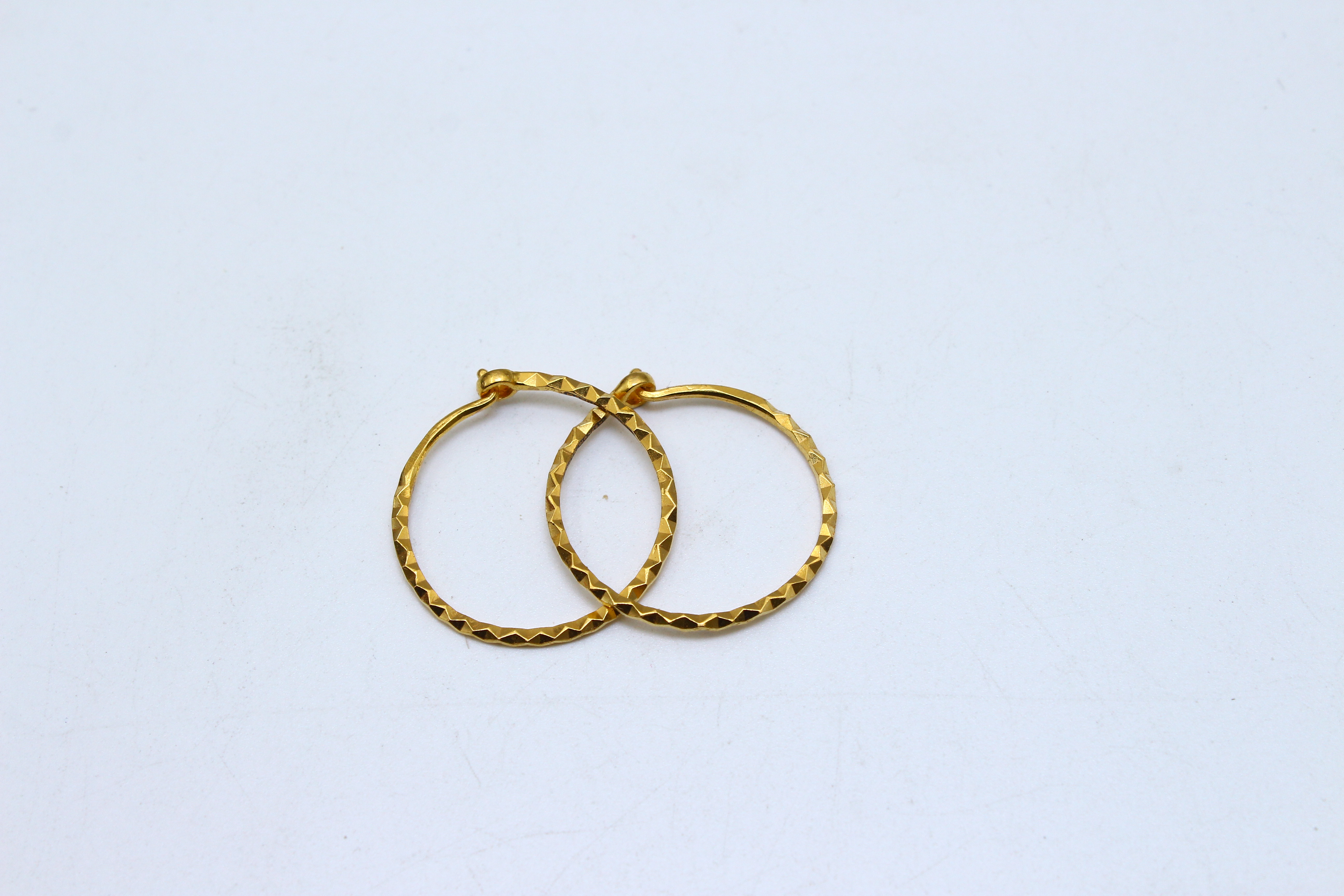 PLAIN EARRING