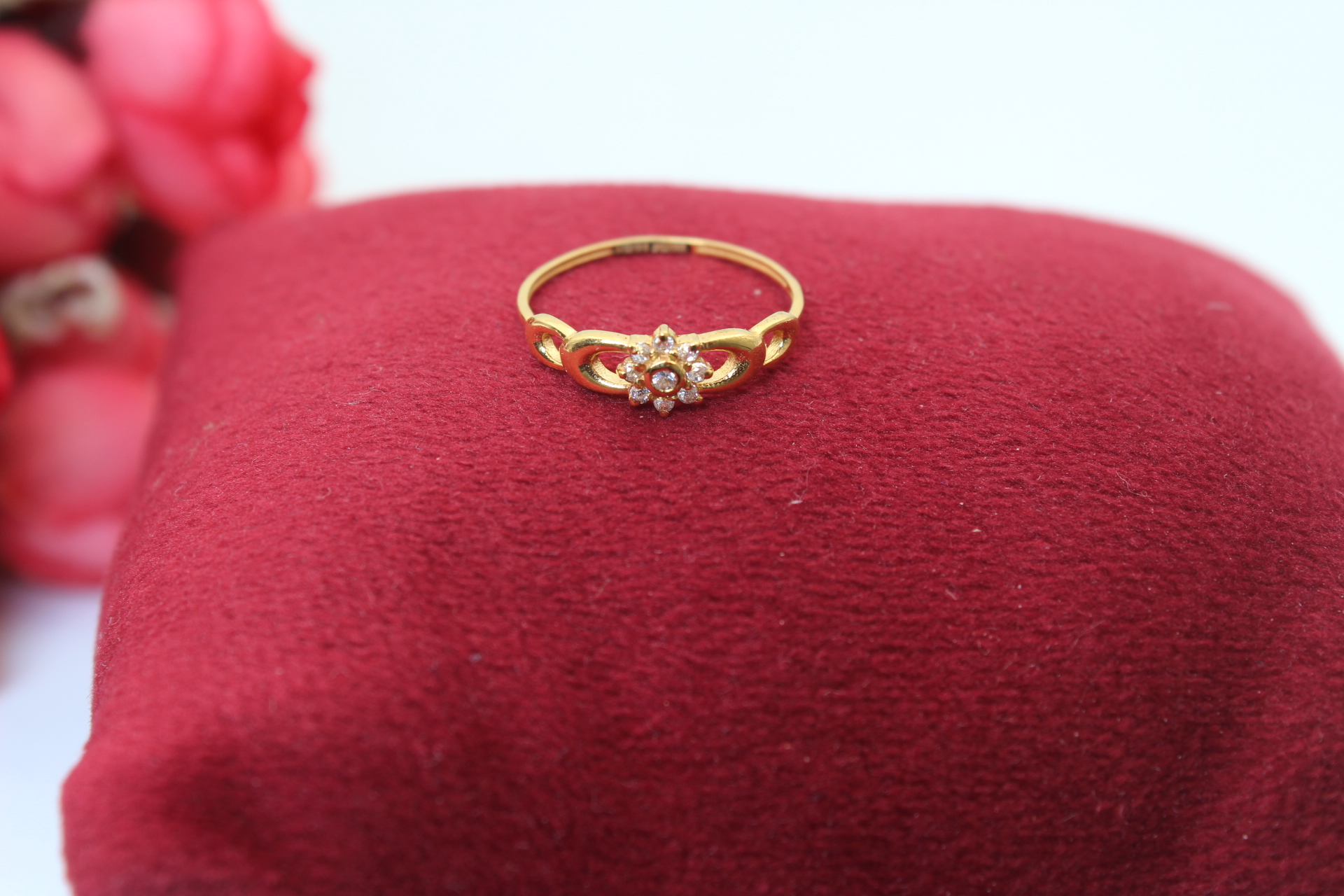 LADIES RING