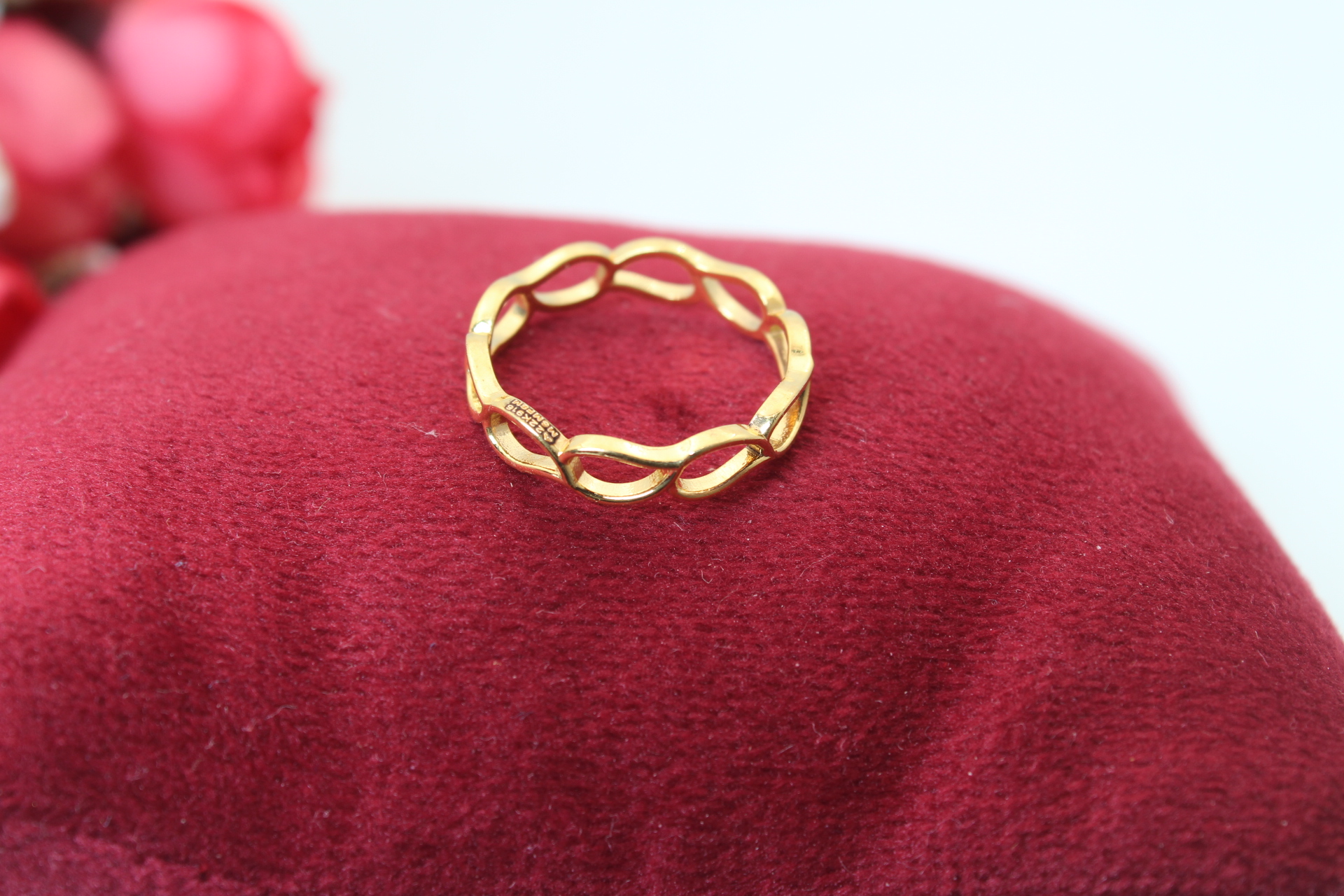 LADIES RING
