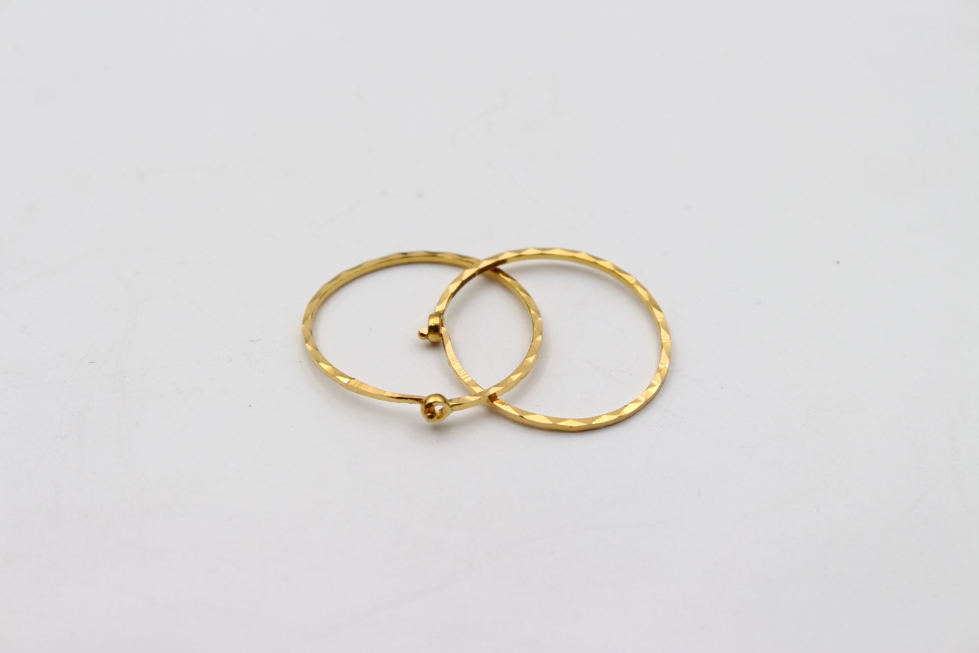 PLAIN EARRING