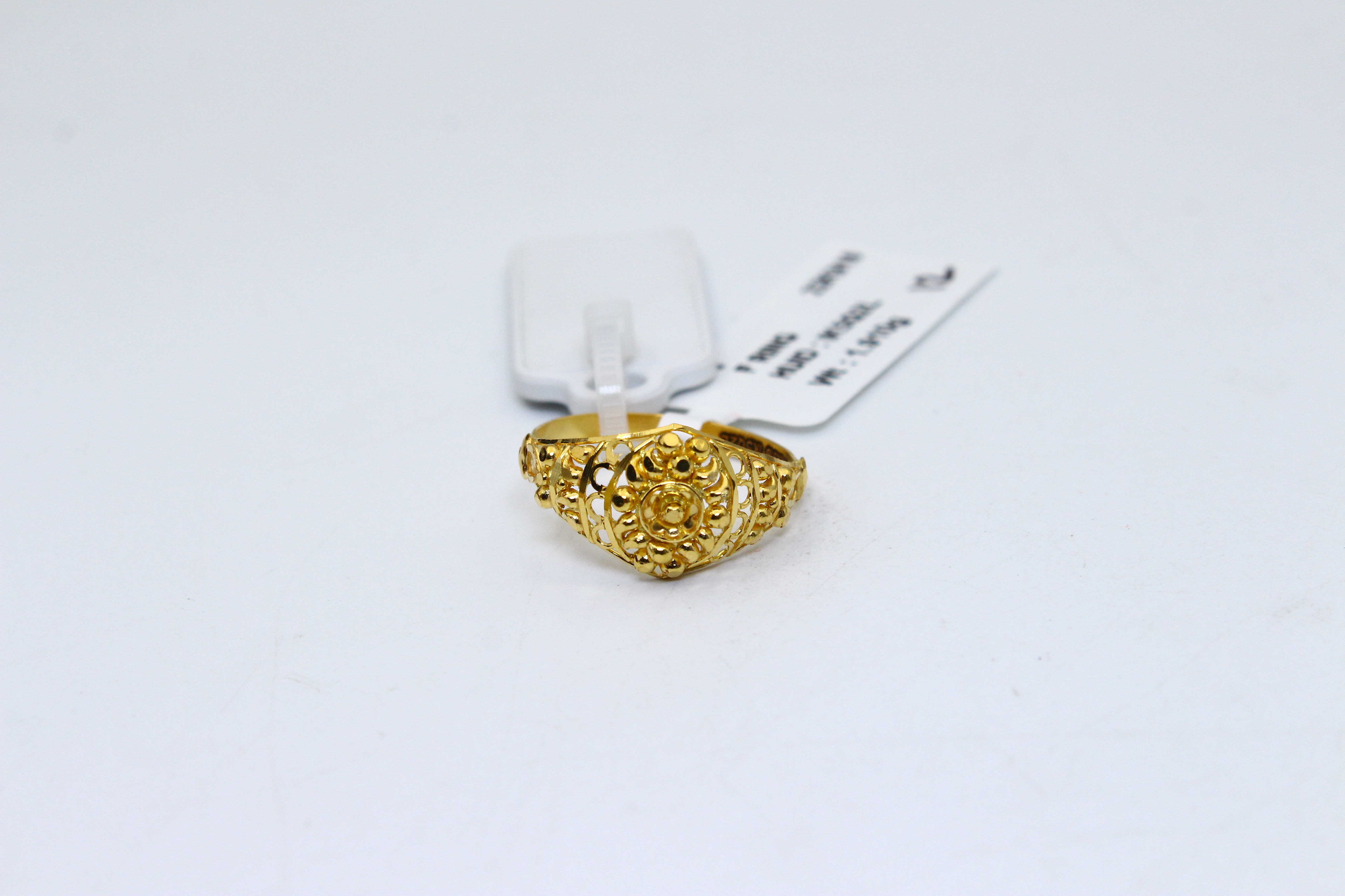 LADIES RING
