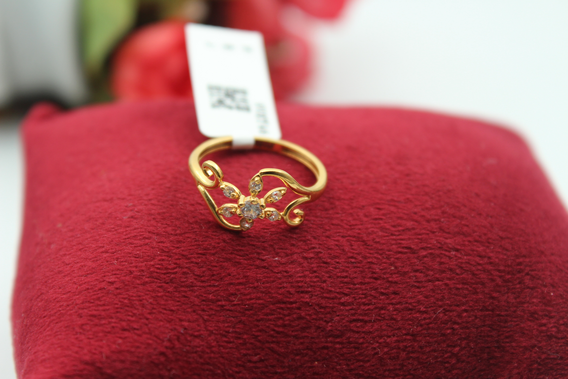 LADIES RING
