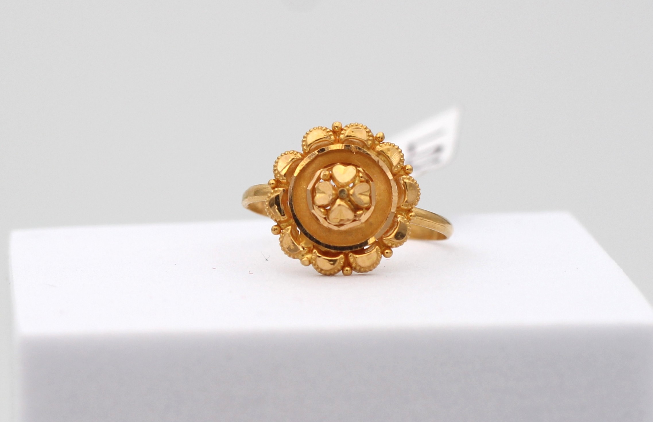 LADIES RING
