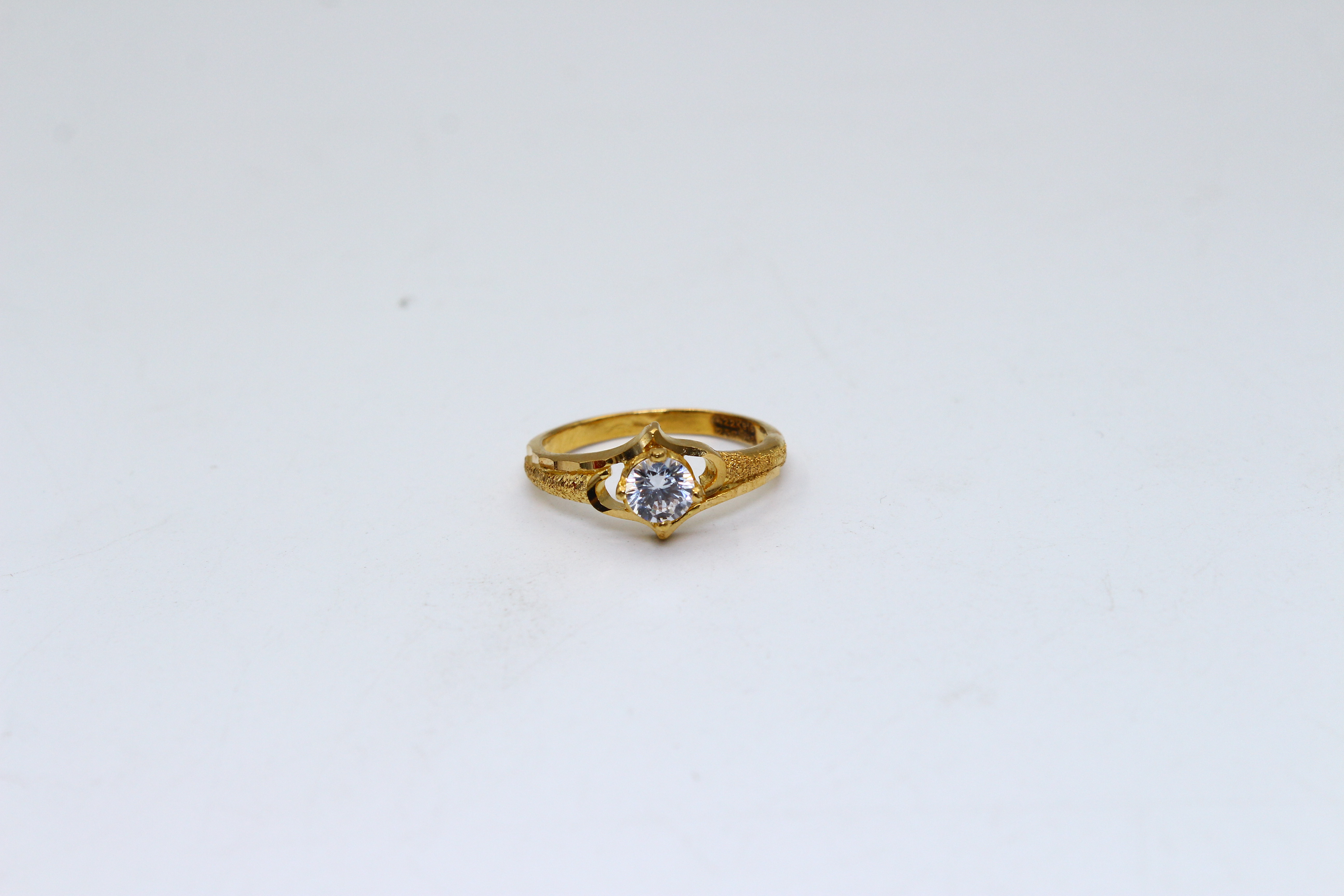 LADIES RING