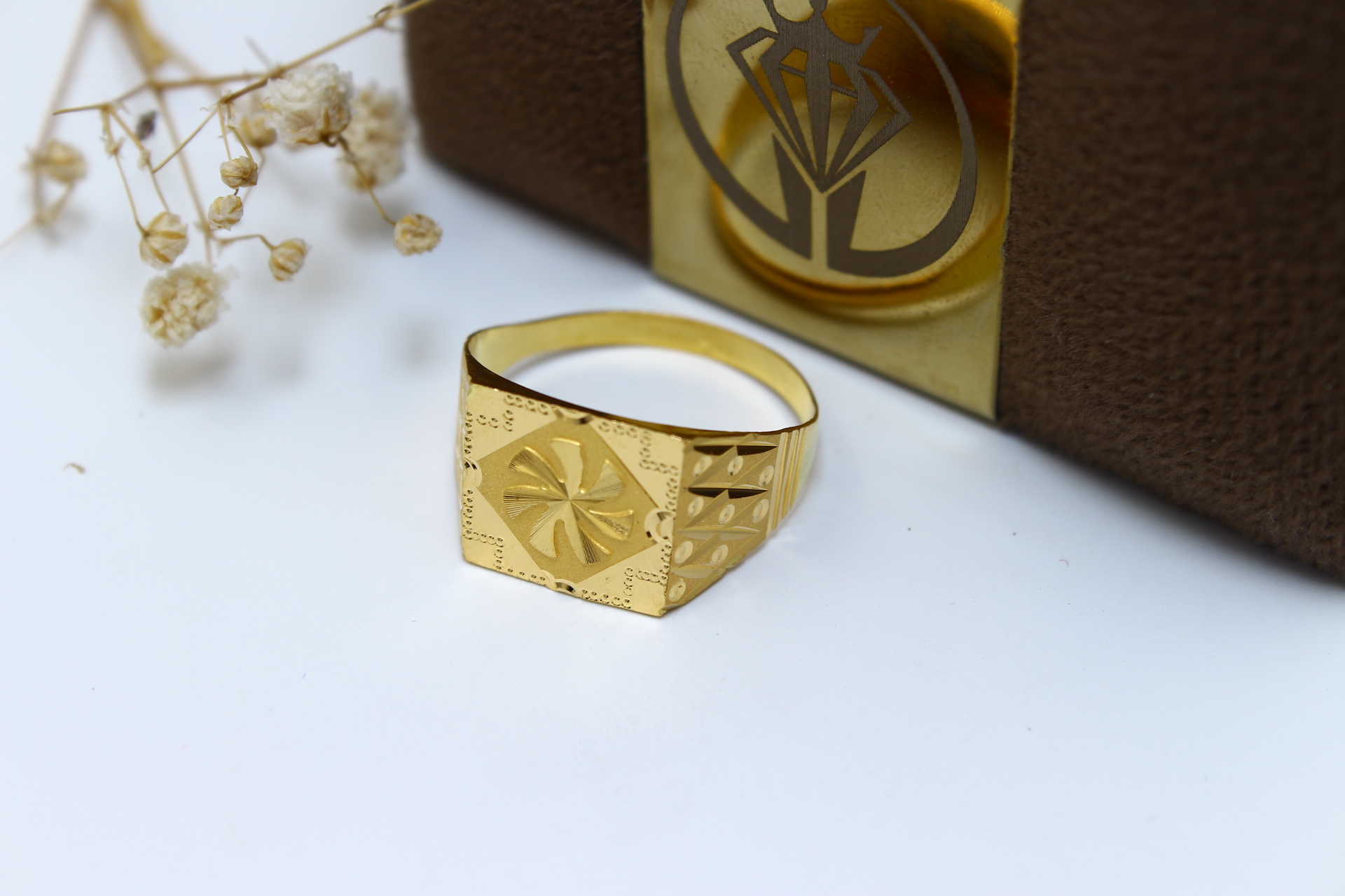 GENTS RING