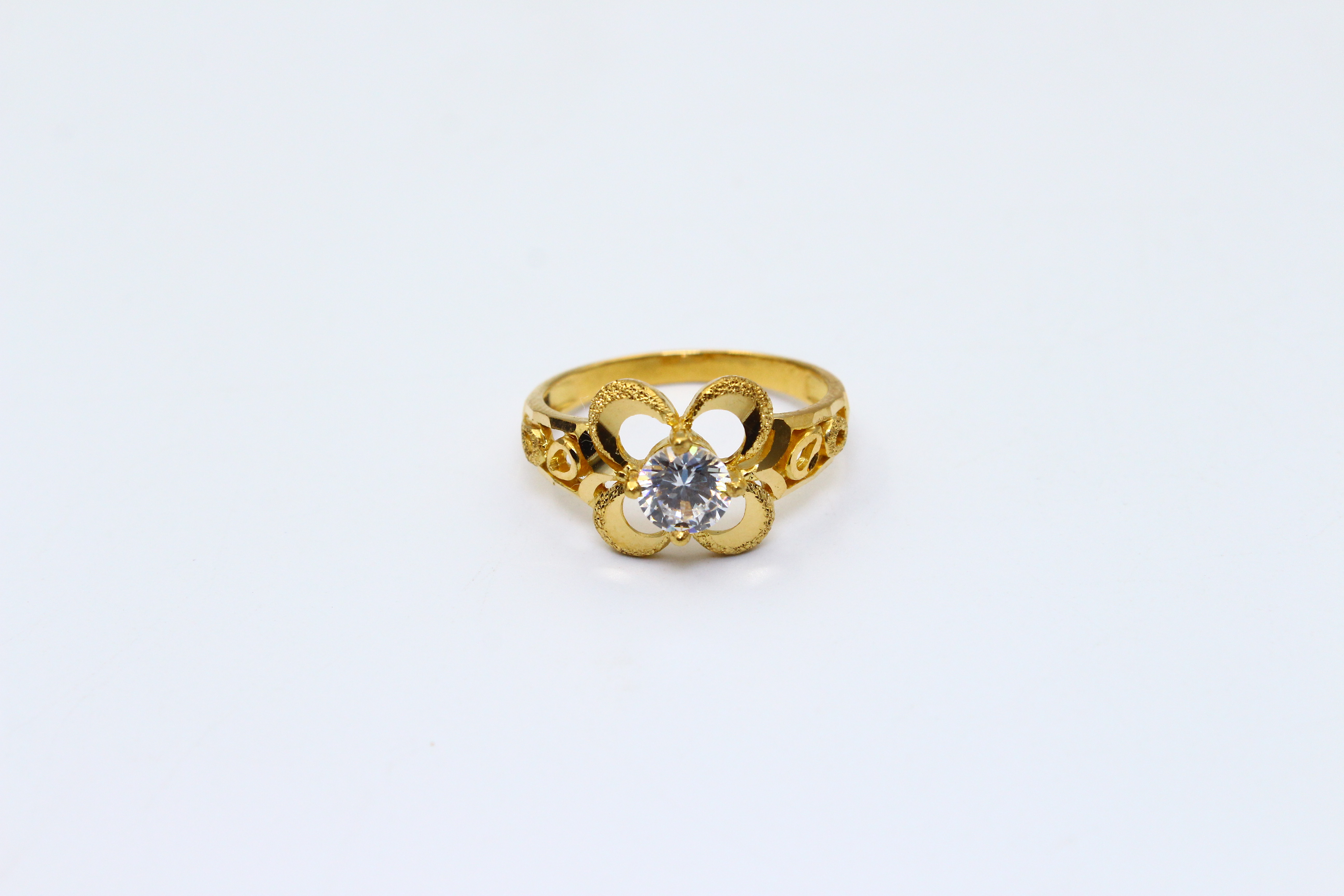 LADIES RING
