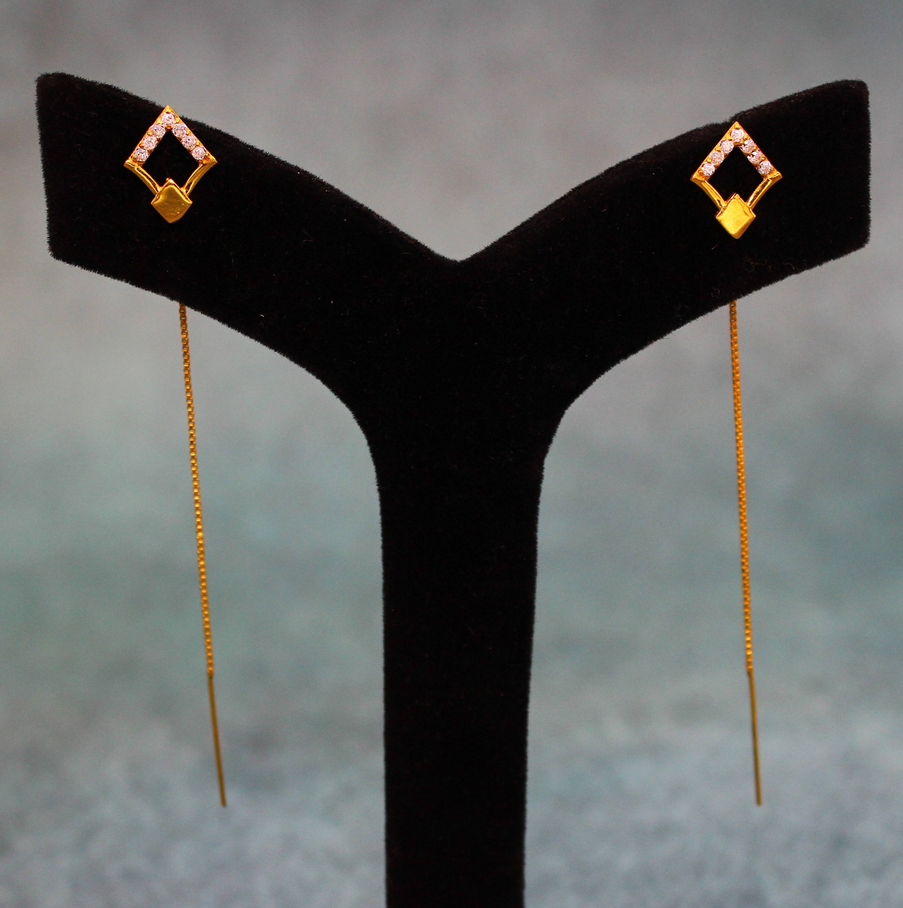 SUCH SUTO (SUI DHAGA)