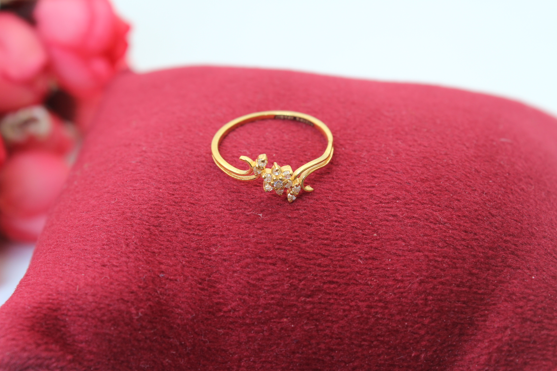 LADIES RING
